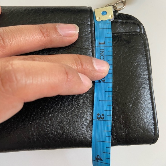 Buxton black wallet with strap - Picture 9 of 10